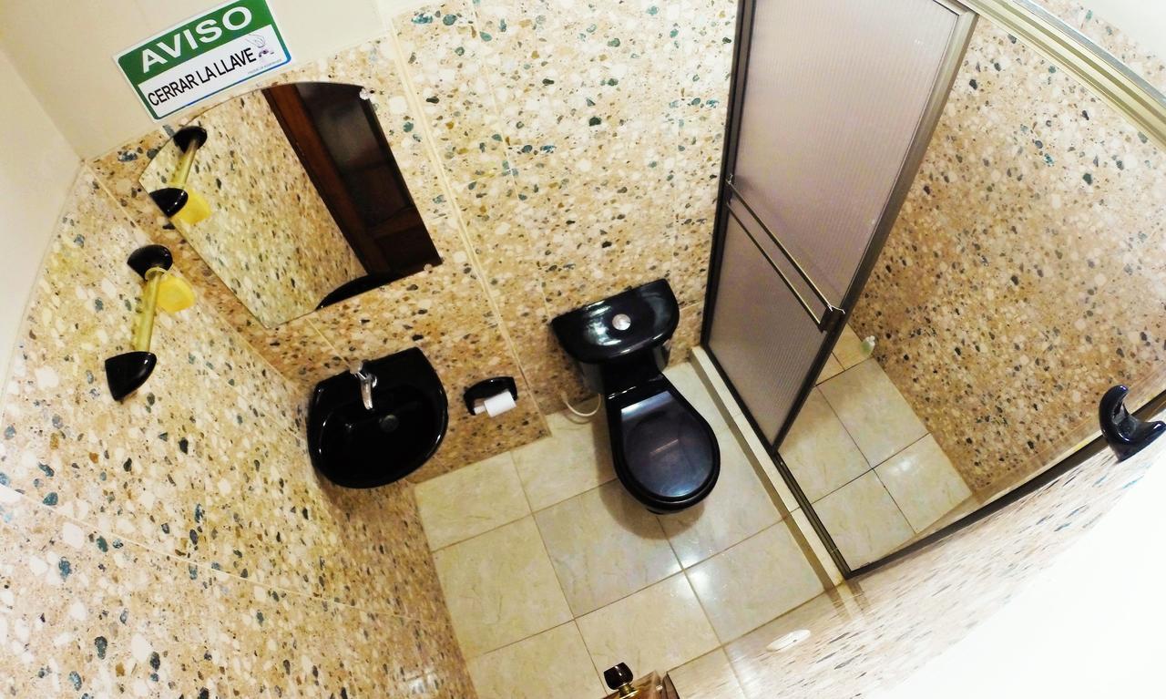 לטיסייה Hostal La Esperanza מראה חיצוני תמונה